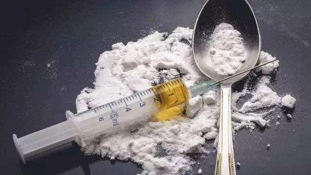 吸海洛因多少次會上癮？